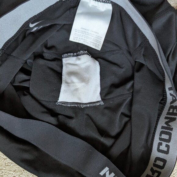 EUC Nike Pro Combat Dri-Fit Compression Crop Leggings Women's Large Black capri - Picture 11 of 11